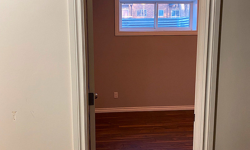 Entire Basement In W...