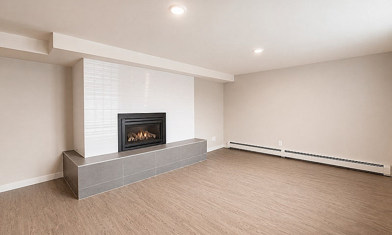 Renovated 2 Bedroom ...