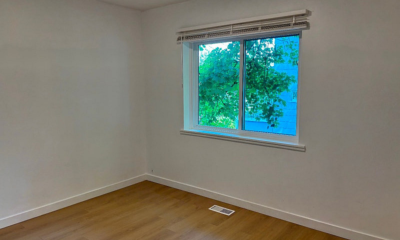506 Victoria Drive -...