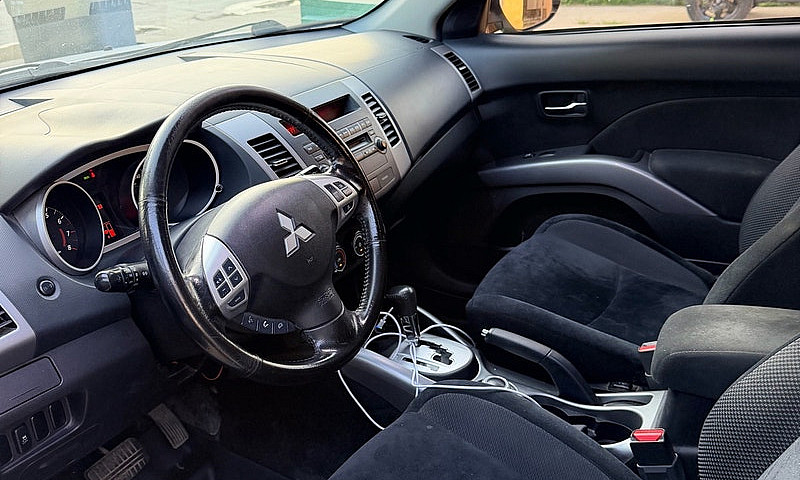2011 Outlander 7 Sea...