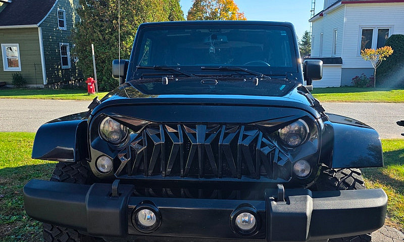 À Vendre – Jeep Wran...