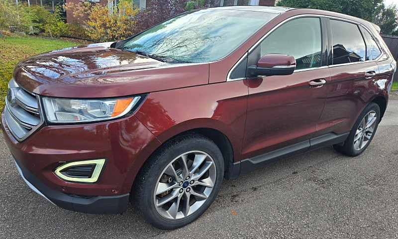 Ford Edge Titanium 2...