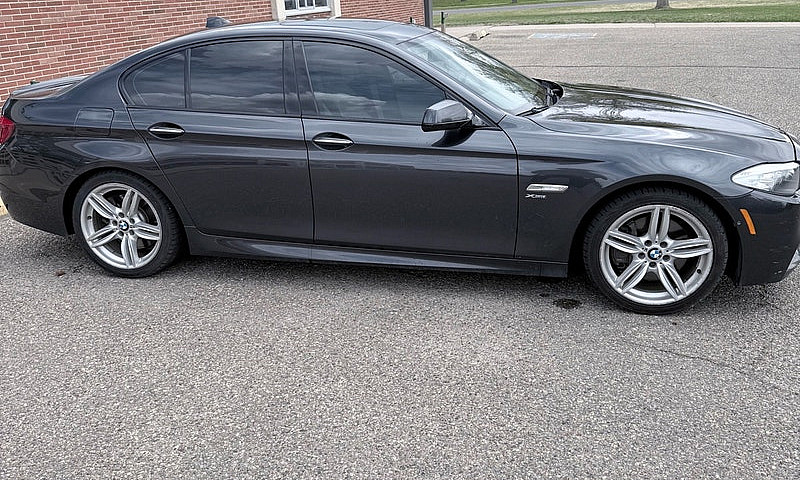2011 Bmw 550I Xdrive...