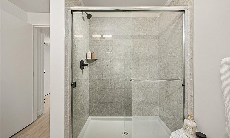 2 Bed - Brand New - ...