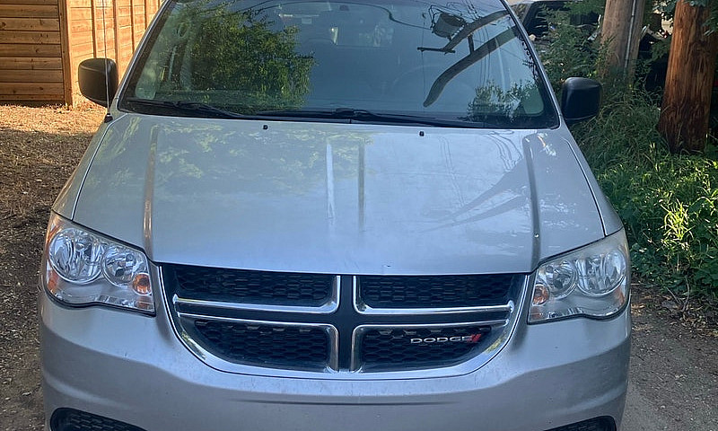 2011 Grand Caravan 1...