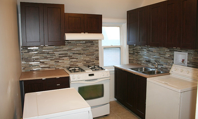Renovated - 3 Bedroo...