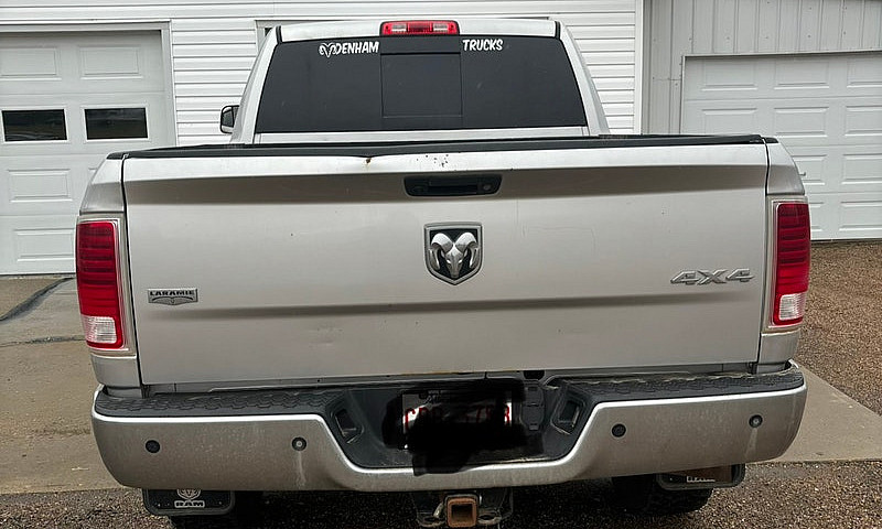 2013 Dodge 3500 Lara...