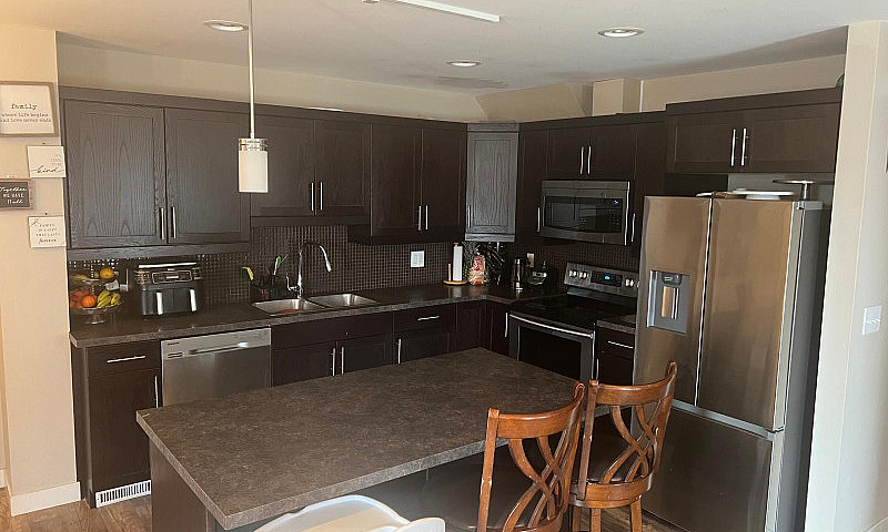 Townhouse For Rent 4...
