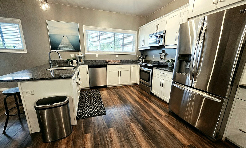 Charming Bungalow Wi...