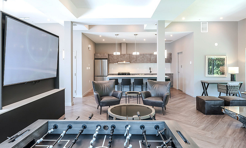 Spacious 2 Bed With ...