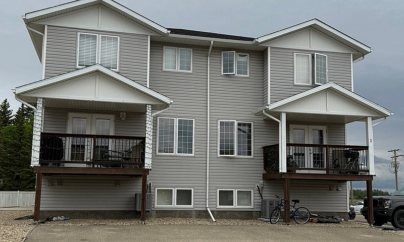 3-Bdrm 2-Storey Apt ...