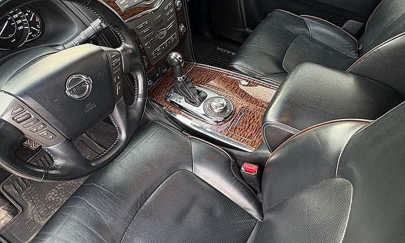 2017 Nissan Armada ...