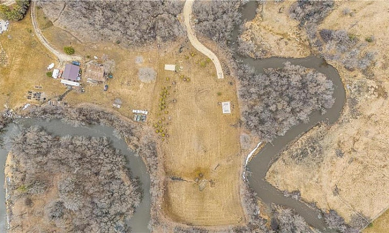 Beautiful 2.65 Acre ...