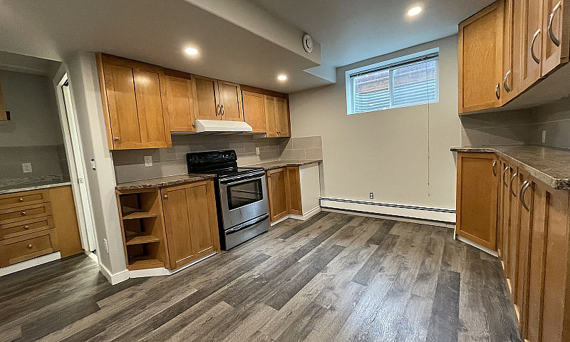 Spacious 1 Bedroom B...