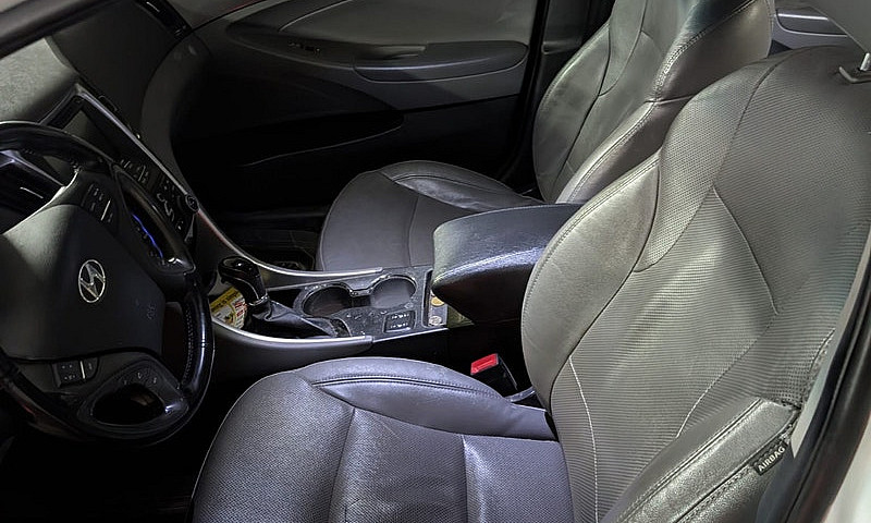 Hyundai Sonata Hybri...