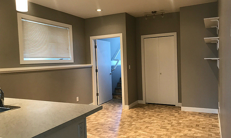 2 Bedroom Basement S...