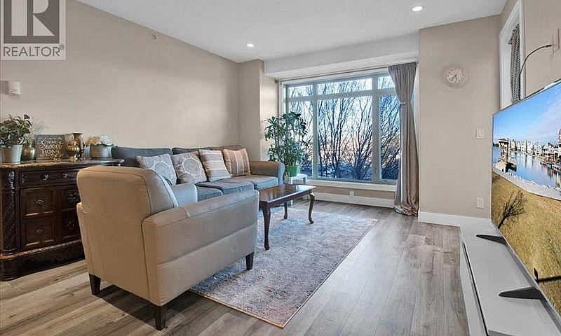 Beautiful 2 Bedrooms...