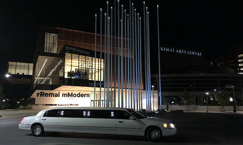 Krystal Limousine Ma...