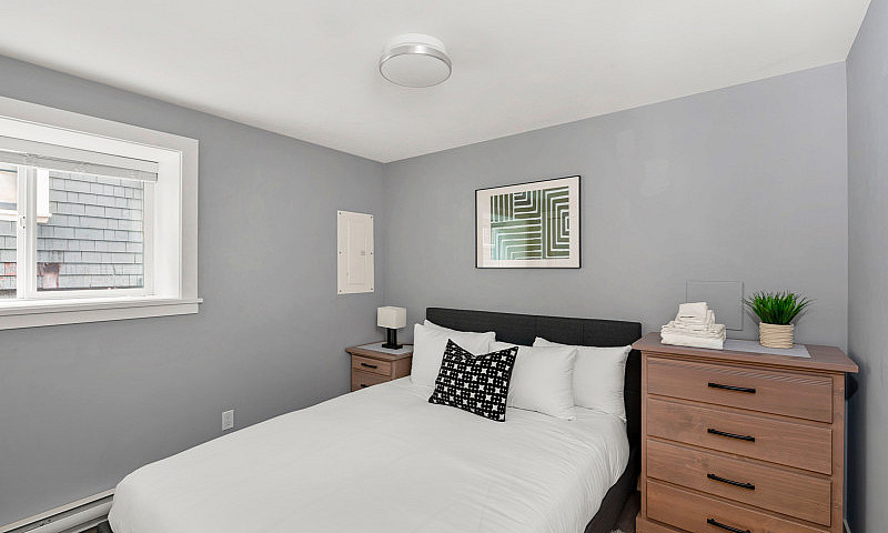 3Br Oak Bay Furnishe...