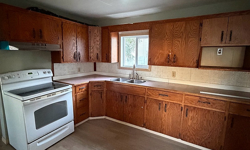 2 Beds 1 Bath - Hous...