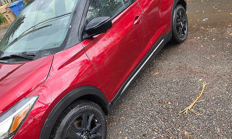 2023 Nissan Kicks Sr...