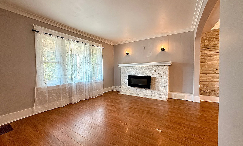 3 Bed + 1 Bath House...