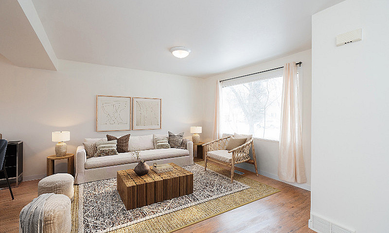Stunning Townhouse W...