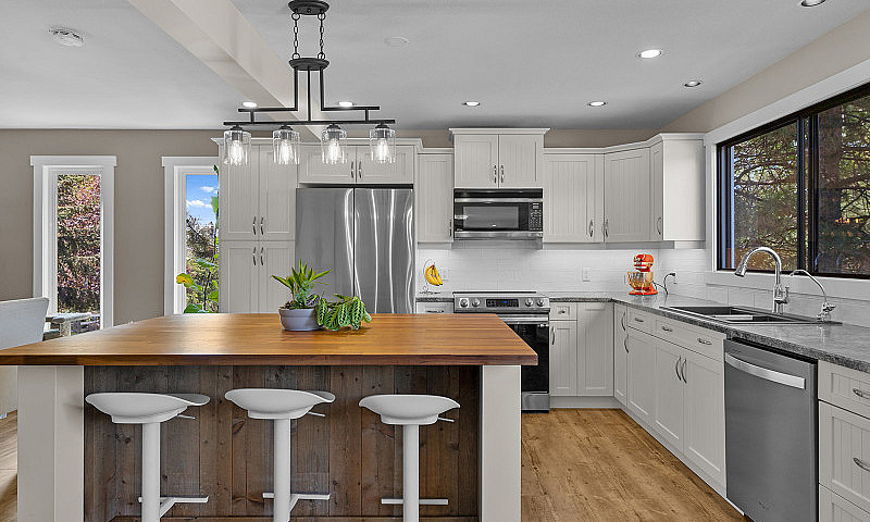 Rural Dream Home In ...