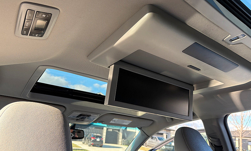 2015 Toyota Sienna L...