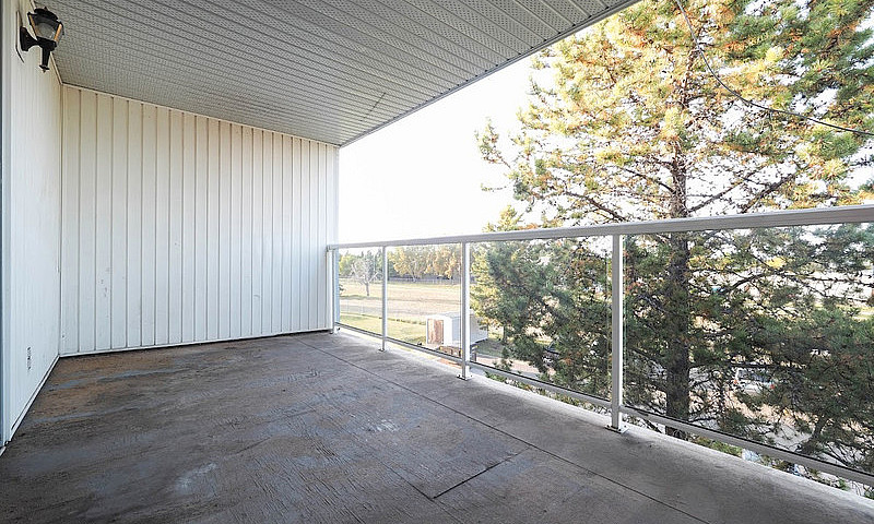 July 1S -Spacious Ne...