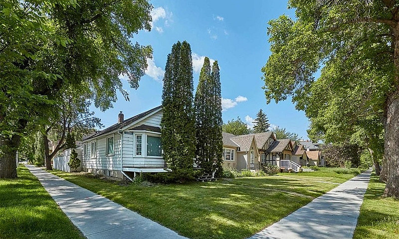 Garneau 2-Bed Main F...