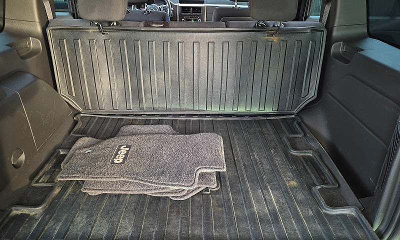 2012 Jeep Liberty...