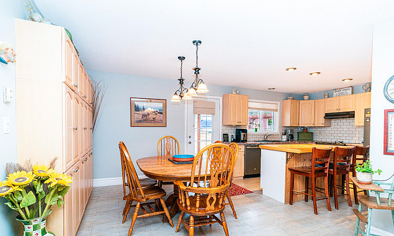 114 Skye Blue Loop, ...