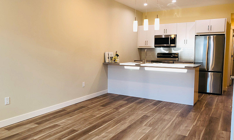 Brand New Condo For ...