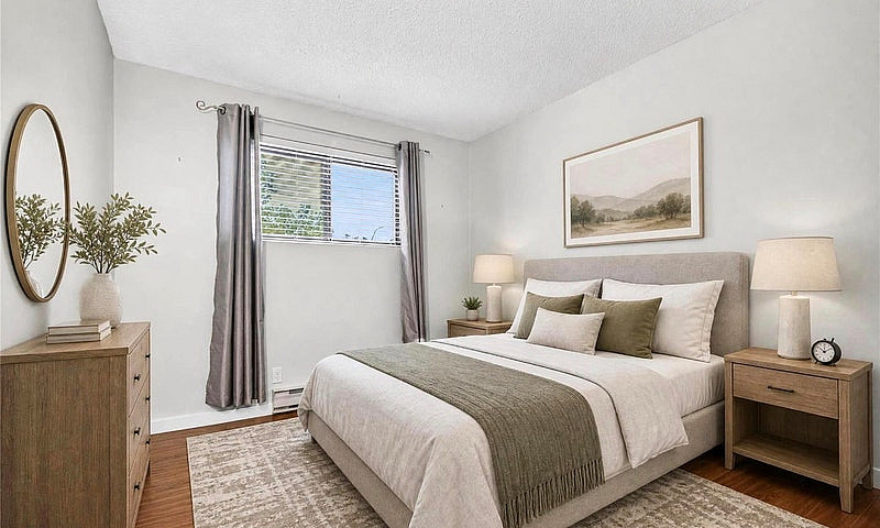 302-1 Burland Avenue...