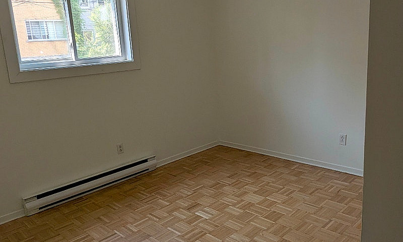Rosemont, 27E Ave, 5...