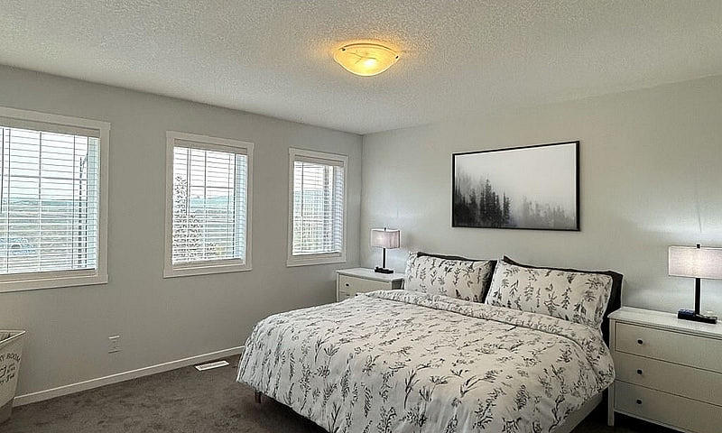 Stunning 3Br/2.5Ba T...