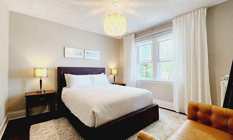 Fully Furnished 1 Be...