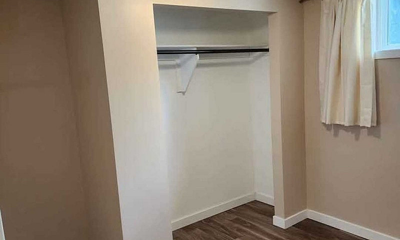 House For Rent ...