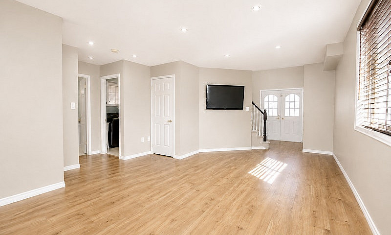 3 Beds 2.5 Baths Ren...