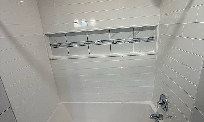 3Bed 1.5 Bath Suite ...
