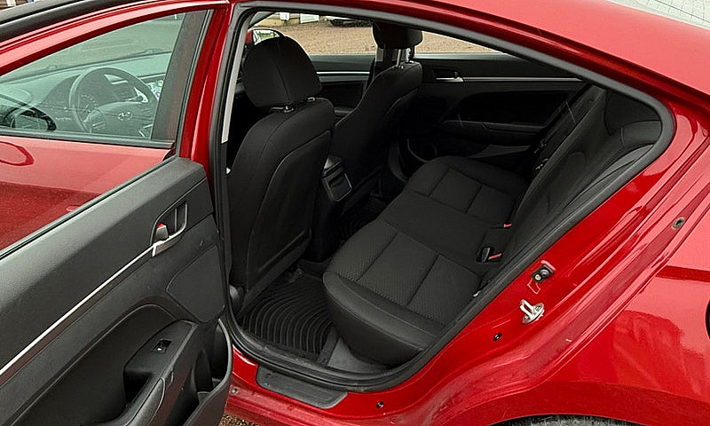 2020 Hyundai Elantra...
