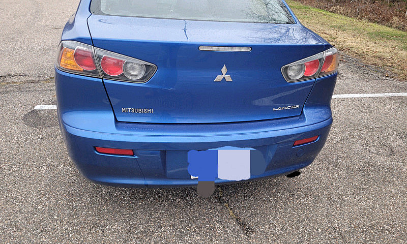 2010 Mitsubishi  Lan...
