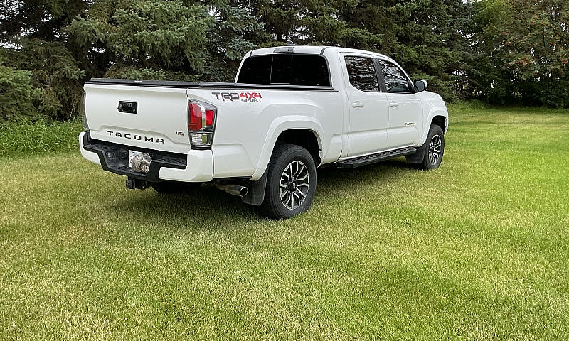 Toyota Tacoma ...