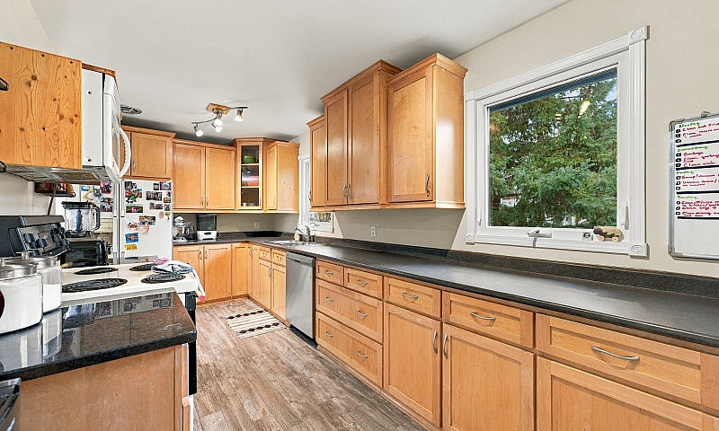 Cute Bungalow In Lac...