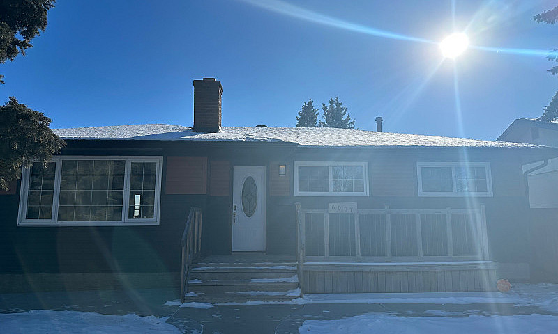 5 Bedroom Bungalow W...