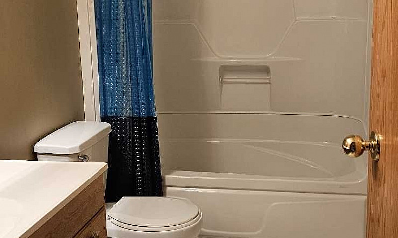 Private Furnished Be...