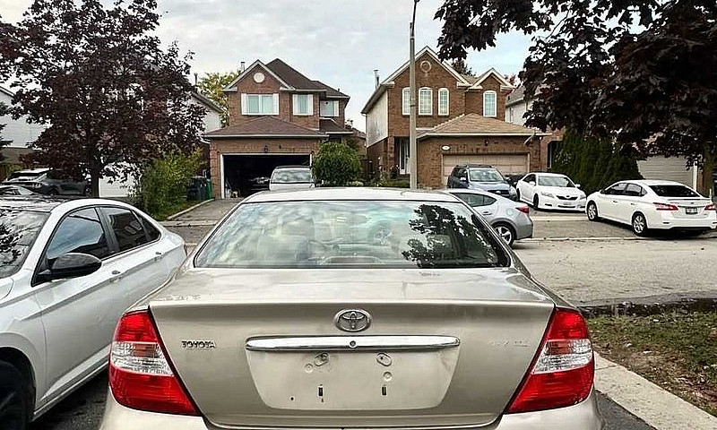 2003 Toyota Camry 4 ...