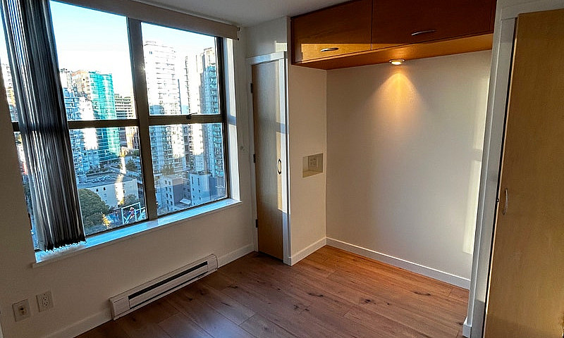 One Bedroom And Den ...