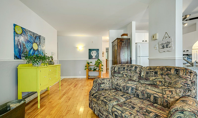 Condo À Ste-Thérèse...